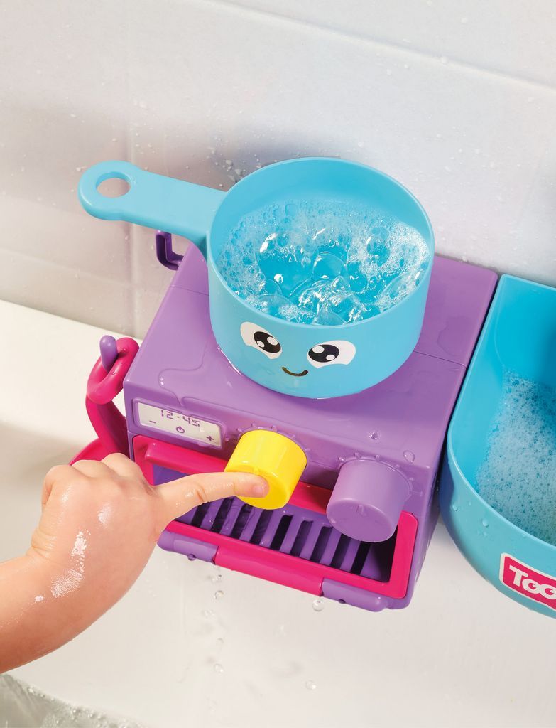Tomy Toomies Bubble & Bake Bathtime Kitchen