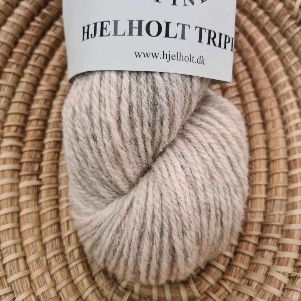 hjelholt triple | 43 nougat