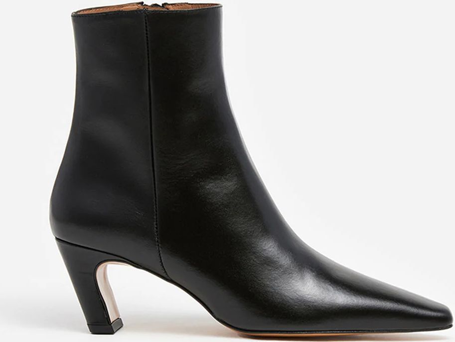 Xena Leather Black
