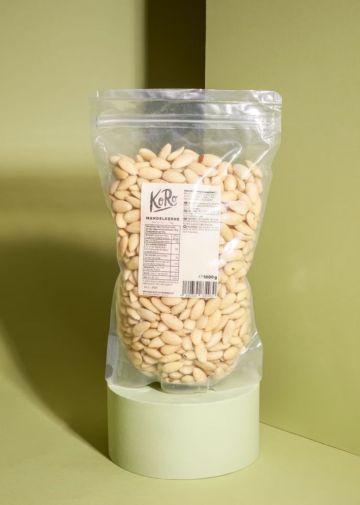 Køb blancherede mandler online I 1 kg | KoRo Denmark