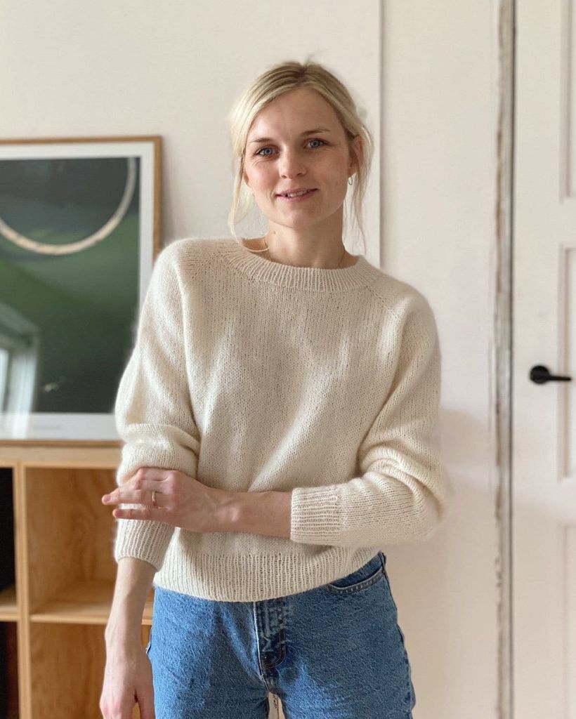 Ingen Dikkedarer Sweater - et PetiteKnit strikkekit. Citystoffer.