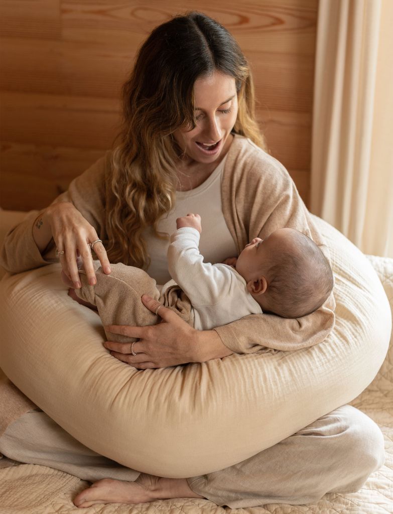 wabi sabi maternity pillow 225x35