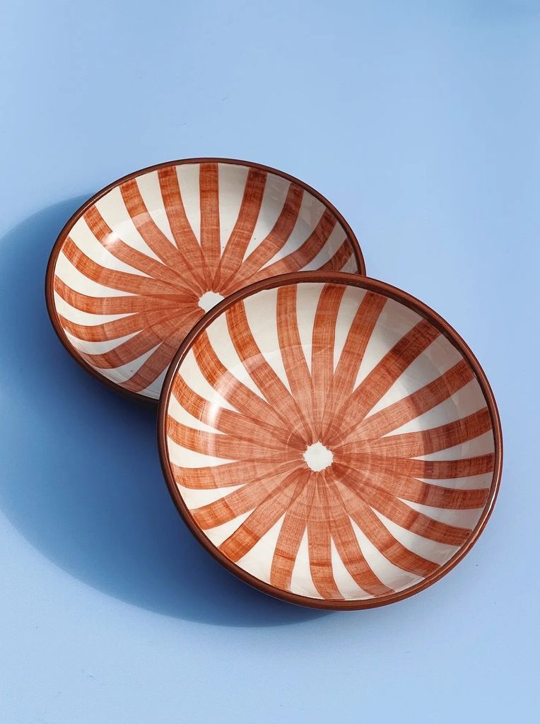 Håndlavet fad med terracotta og hvide striber | Lille