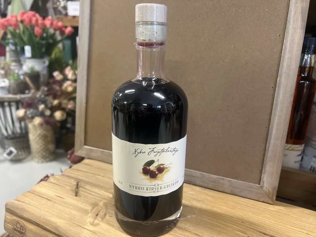 nybro frugtplantage, kirsebærlikør, 50 cl.