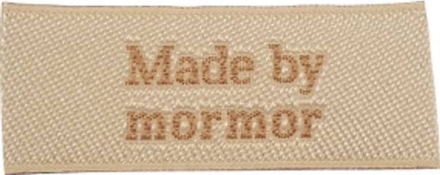 label made by mormor sandfärgad