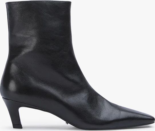 Estelle Black Vintage