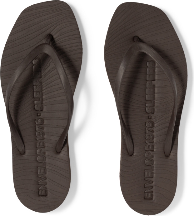 ENVELOPE 1976 x Sleepers Truffle