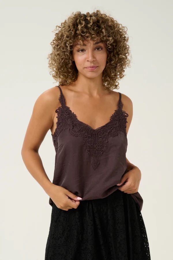 Cream Cranna Top Kvinde Chocolate Plum Toppe Str 34 - hos Magasin