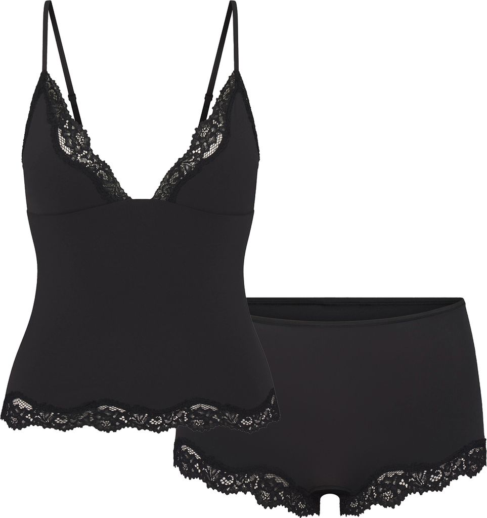 skims fits everybody lace cami and boyshort set