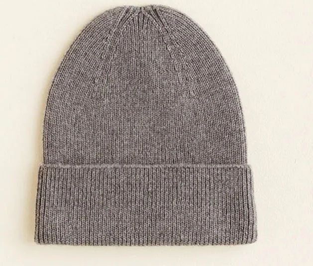 beanie til nyfødt i merino uld fra hvid knitware, fonzie newborn - otter