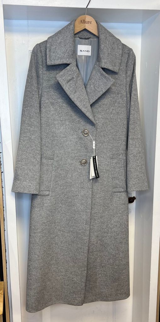 sand copenhagen cashmere coat w clareta long light grey