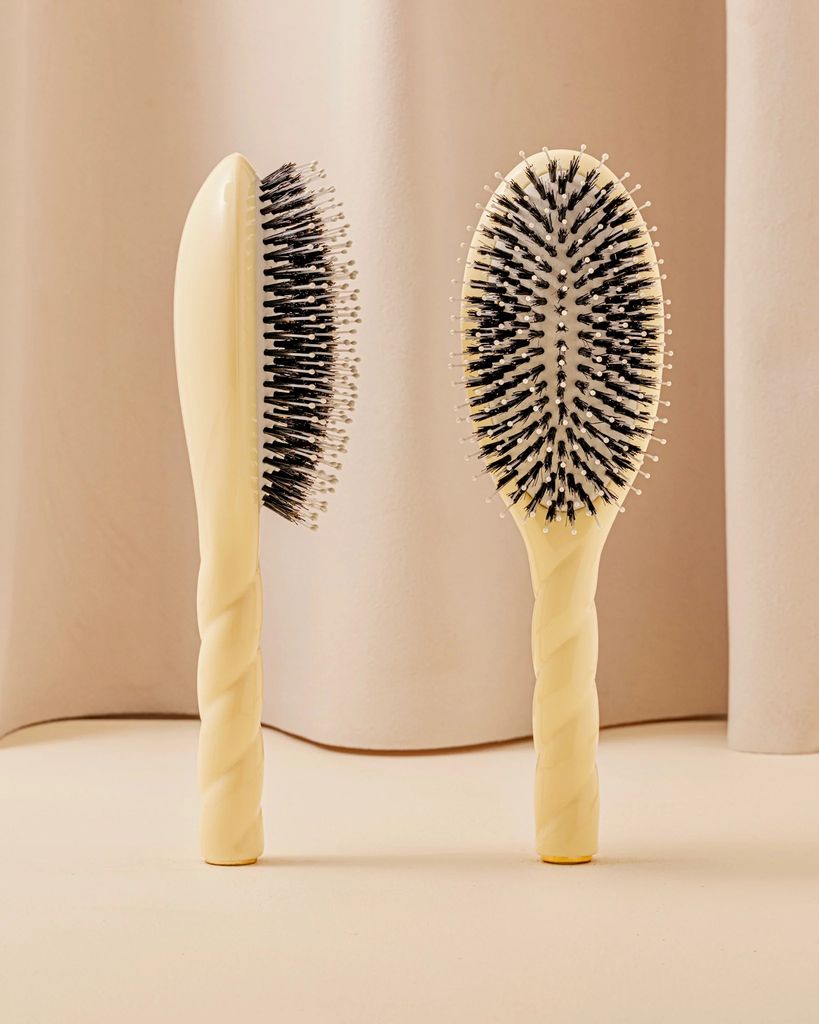 N.02 The Care & Detangling Hair Brush THE ESSENTIAL Ivory Cair