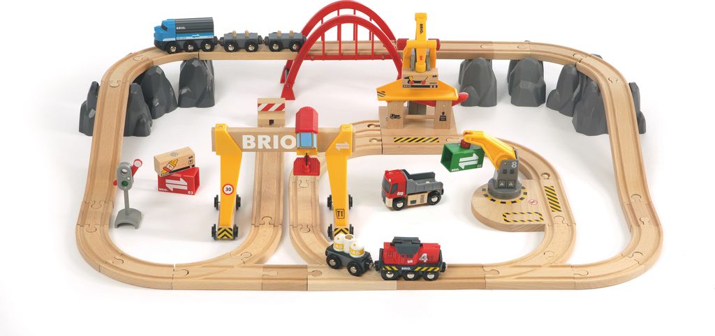 BRIO Togbane - Togbane i plastkasse - BRIO-togbane sæt- 33097