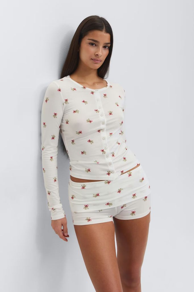 soft folded loungewear shorts
