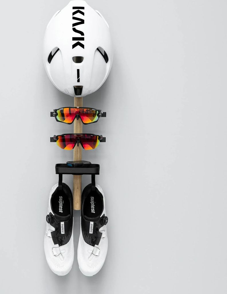 tons studio rack d - shoes + 2xglasses + helmet + tray