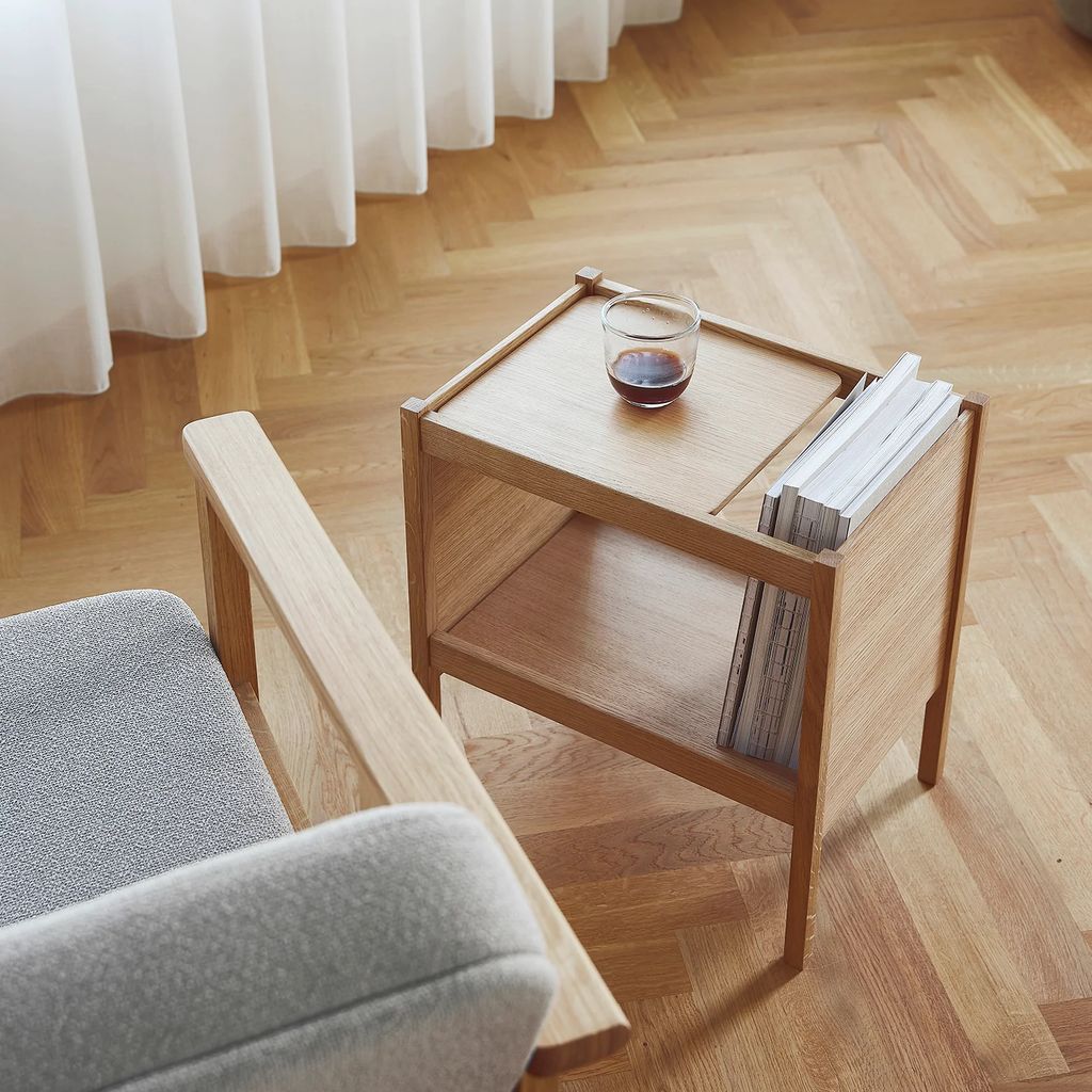 Sidebord Journal side table