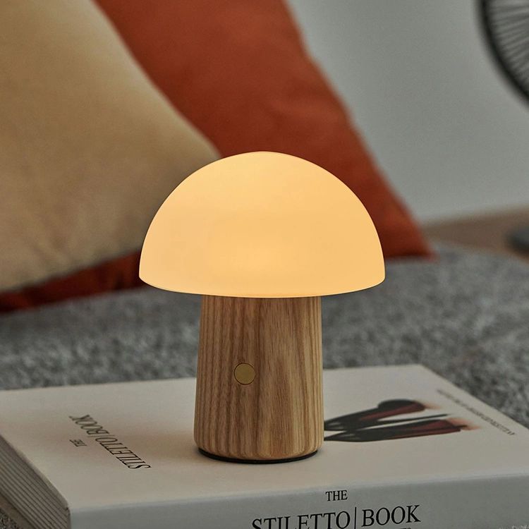 Gingko Uppladdningsbar Mini Valnöt Svamplampa Bordslampa