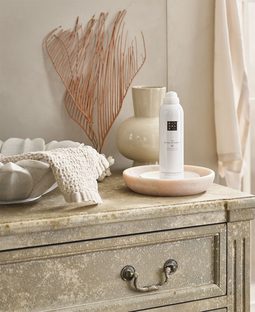 rituals the ritual of sakura foaming shower gel - blommig - körsbärsblomma & rismjölk 200 ml