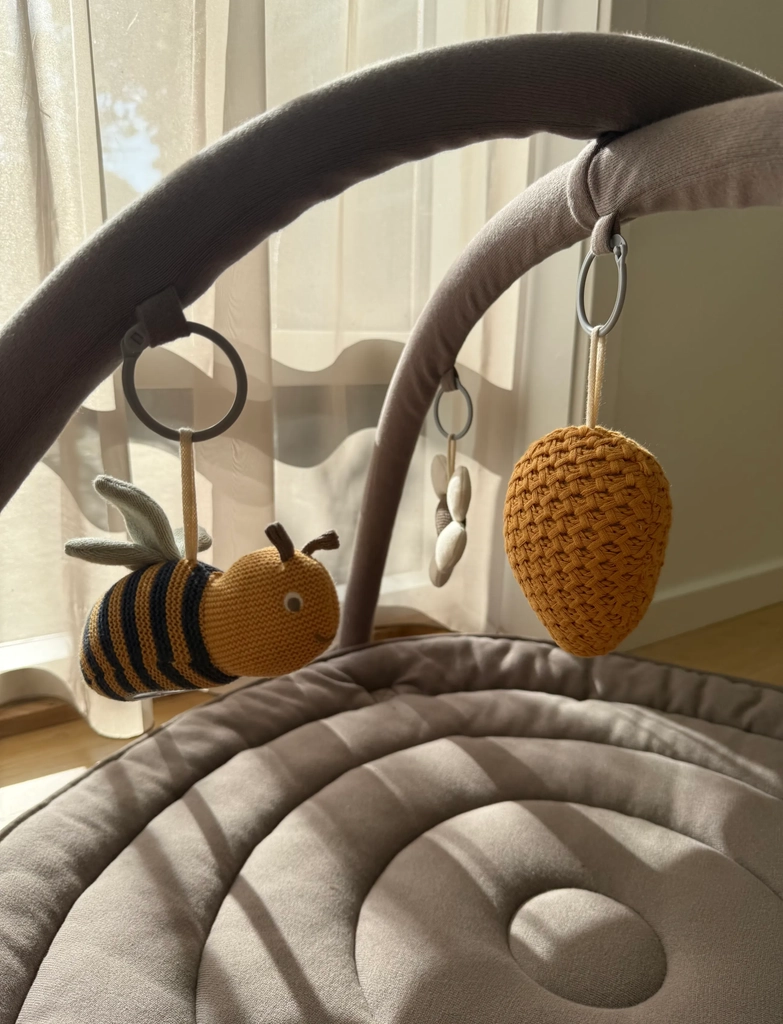 vanilla copenhagen honeybee aktivitetstæppe, wood