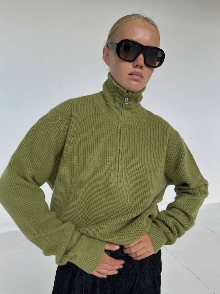 uma zip knit - green