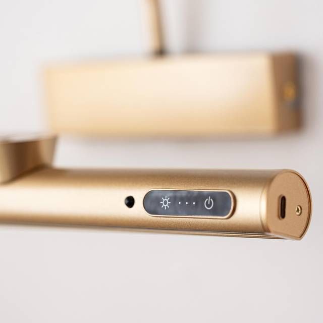 Kaila Spark Batteridriven Tavelbelysning 35 cm Guld