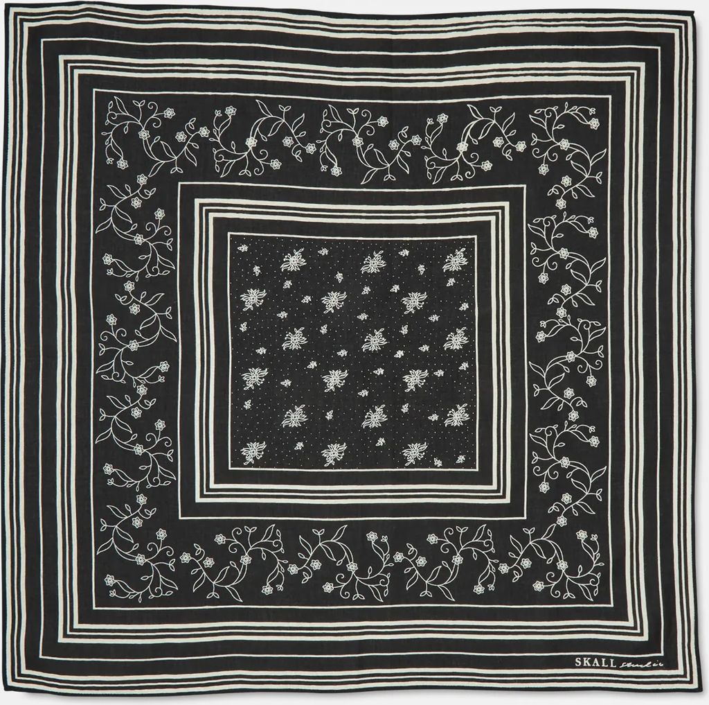 skall studio classic scarf 55x55 black/light cream