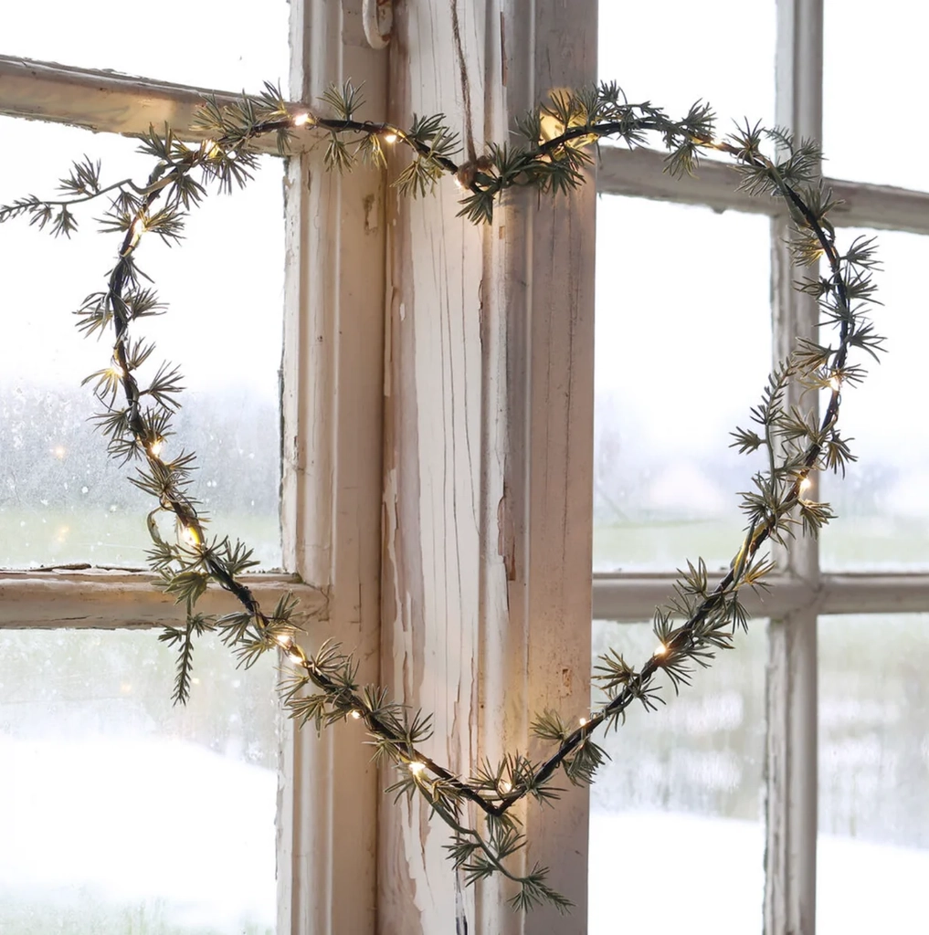 chic antique - fleur hjertekrans med 25 led-lys – h32 x l30 x b4 cm – grøn