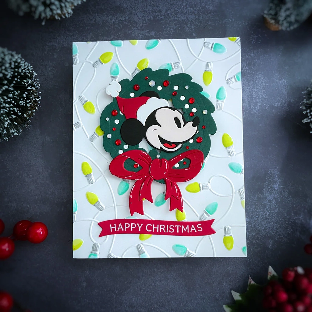 classic mouse holiday wreath etched dies from the say cheese classic mouse christmas collection