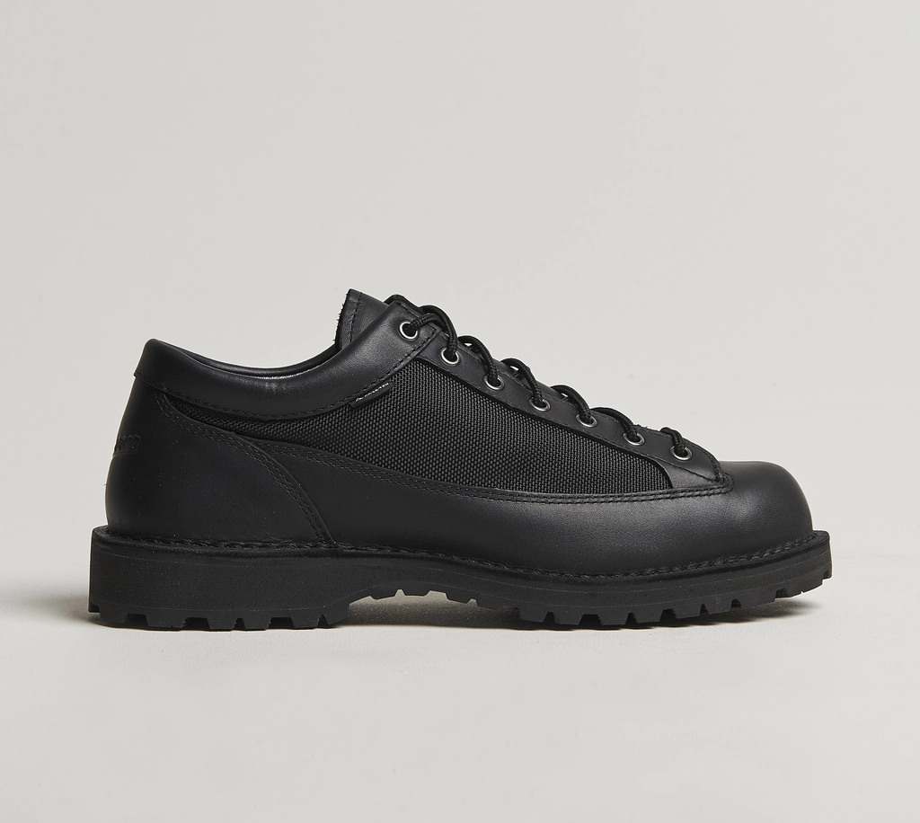 field gore-tex low boot black