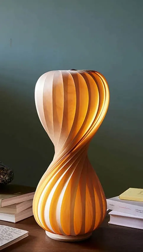 TR7 bordlampe, birk/natur, 25 x 60 cm