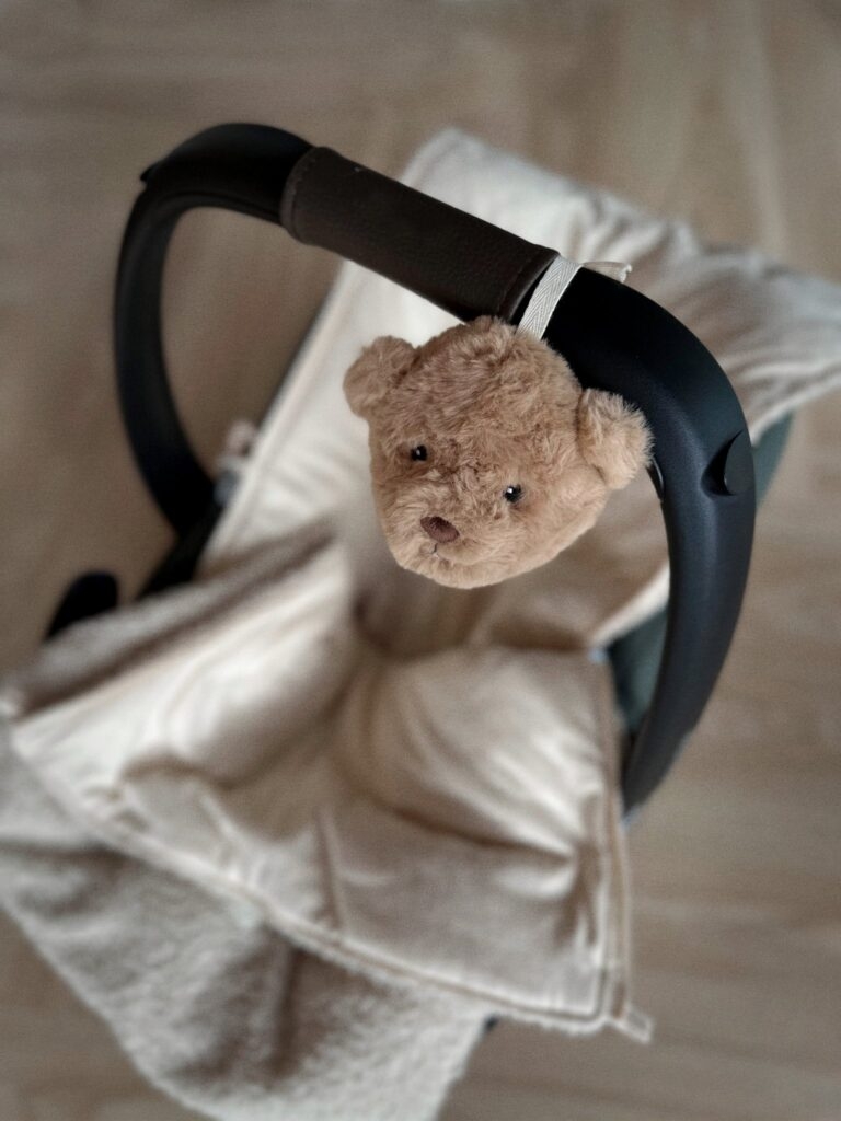 flow amsterdam hjertelydsbamse lou on the go brun