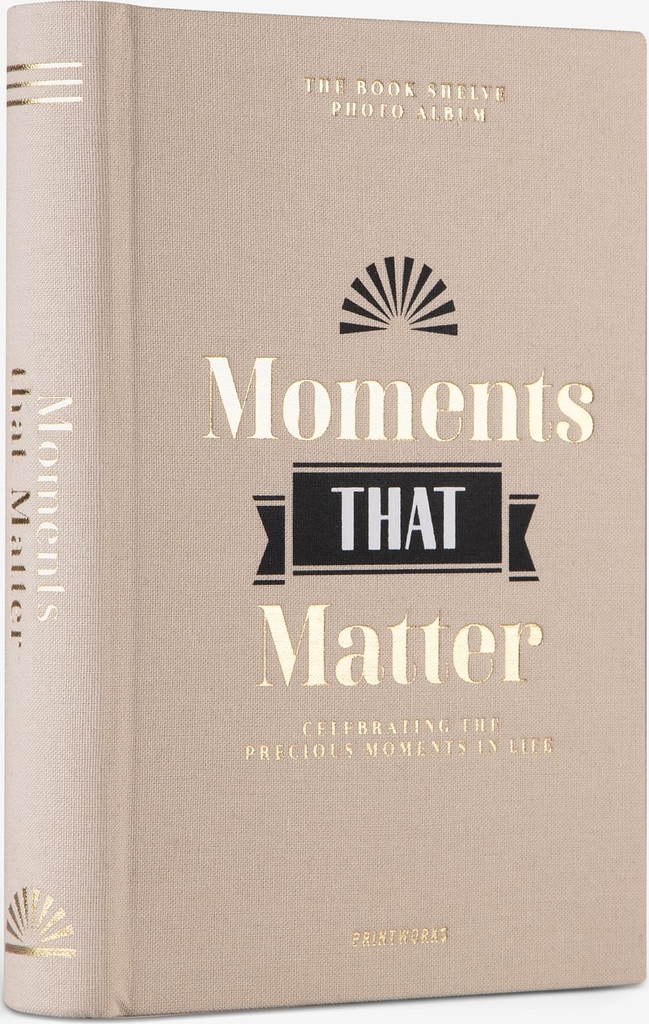bookshelf album - moments that matter
