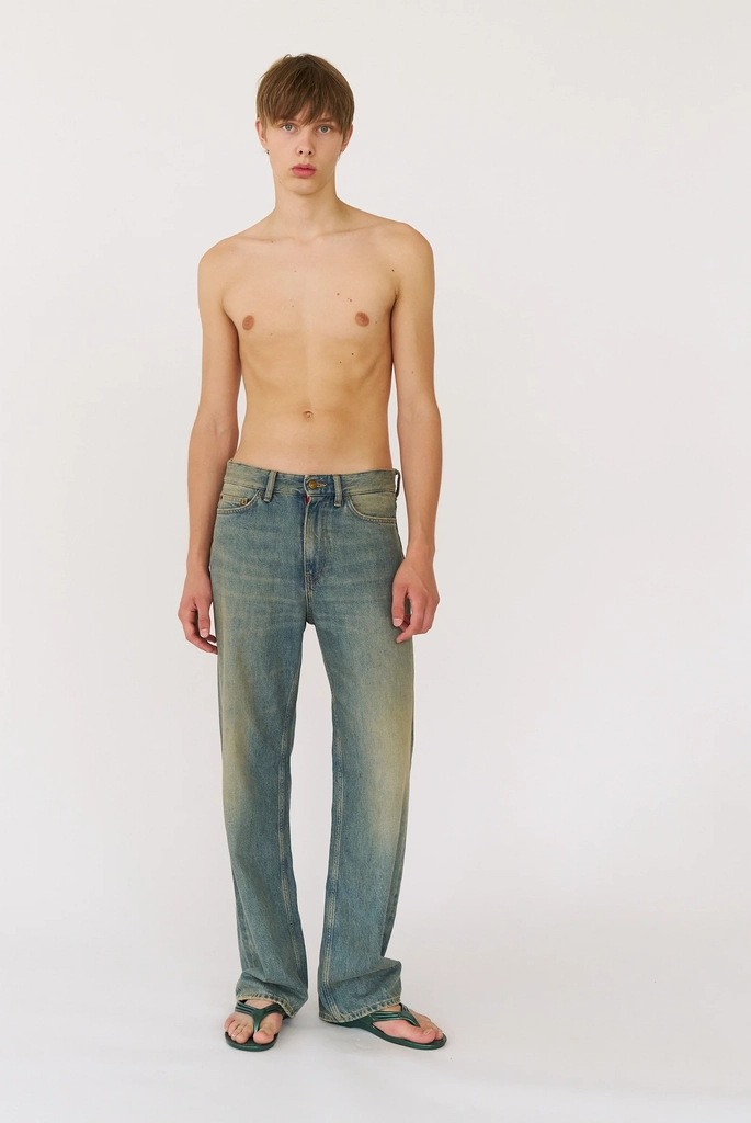 regular fit jeans