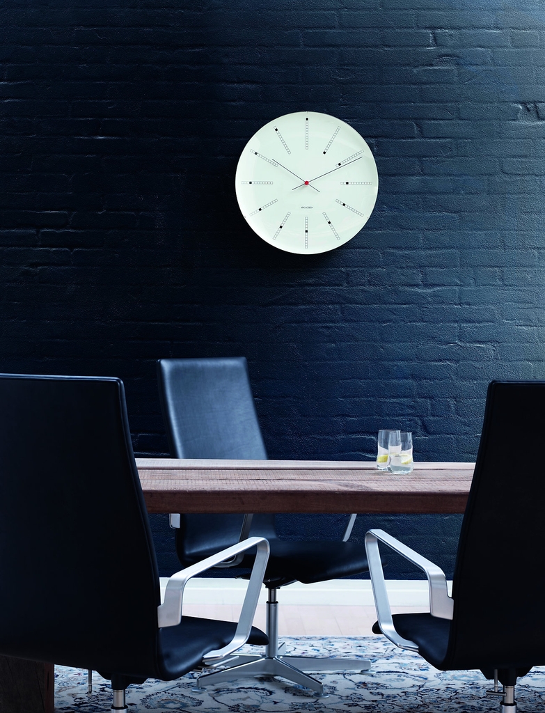 arne jacobsen clocks - bankers vægur ø29 cm - vægure - black - 2