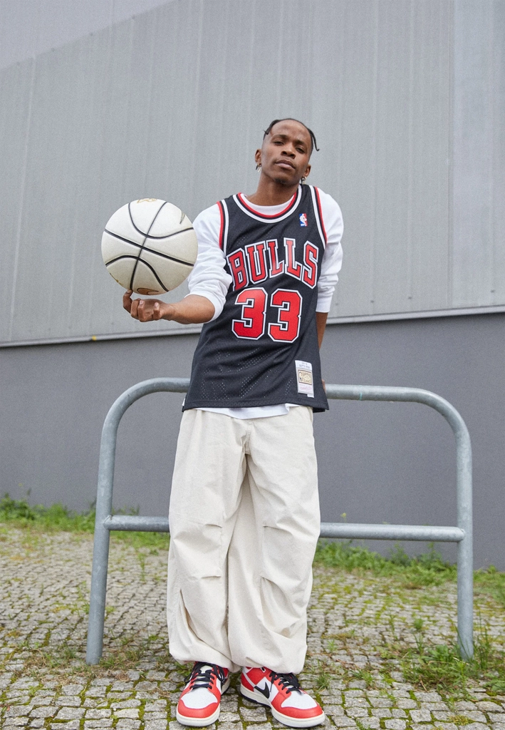 chicago bulls scottie pippen - nba-jerseys - black