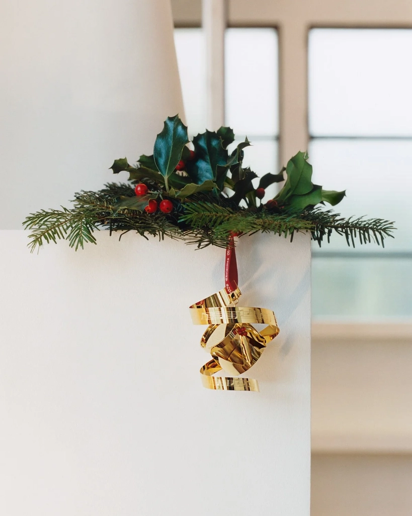 Georg Jensen Cc26 Christmas Mobile Guld Belagt - Jul hos Magasin