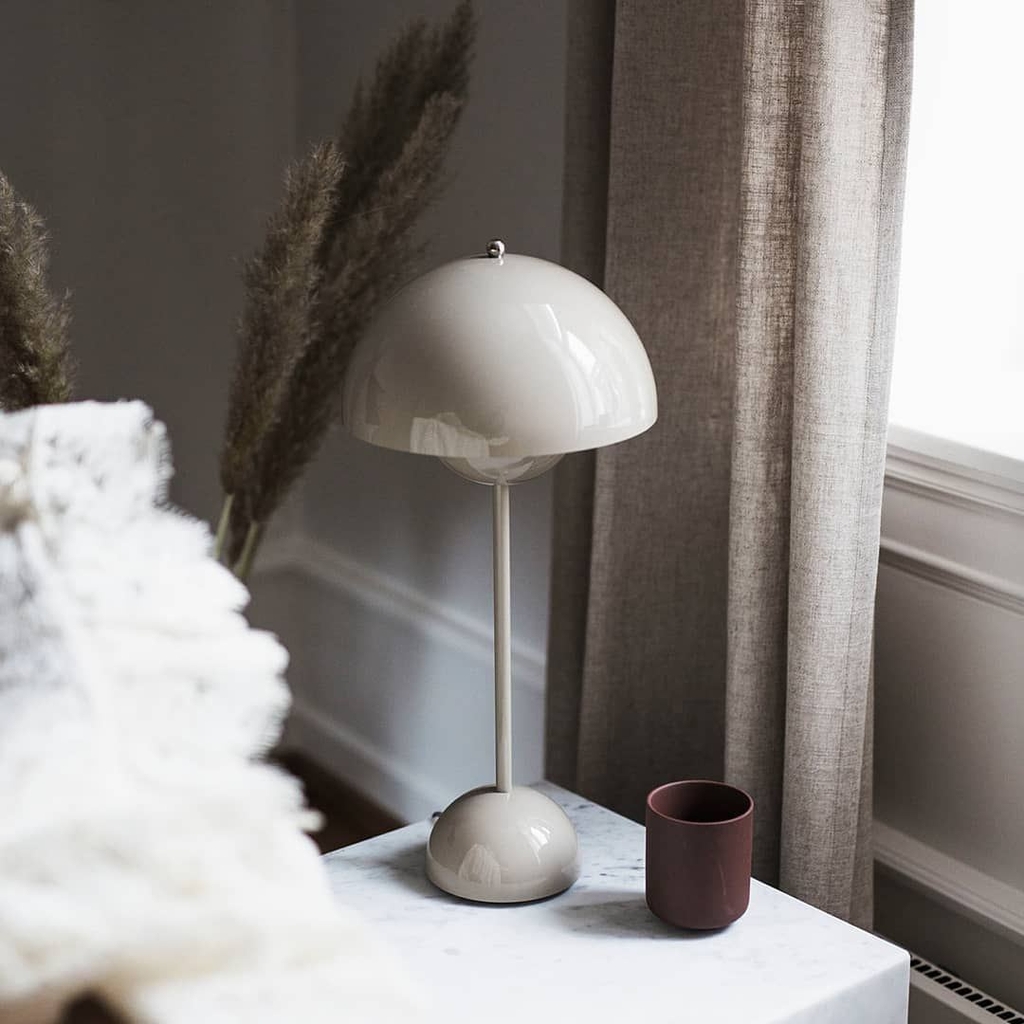 flowerpot vp3, table lamp
