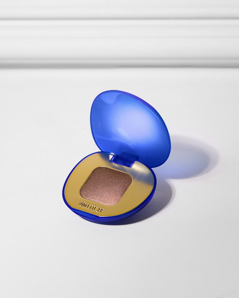plume eyeshadow - poussière de lune