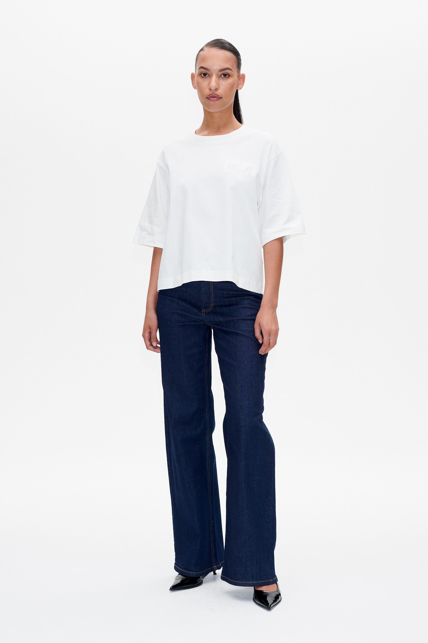 jiana tee