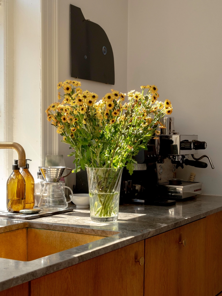 stilleben | concave vase 20 cm | clear