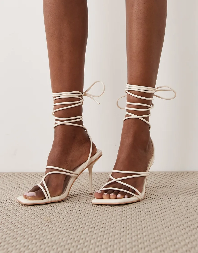 Public Desire Whimsy Cremehvide Sandaler Med Hæl Og Stropper - Neutral