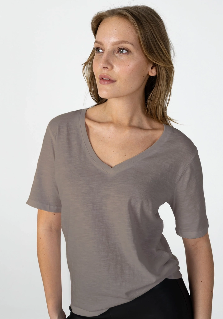 cc heart regular t-shirt - dark mud