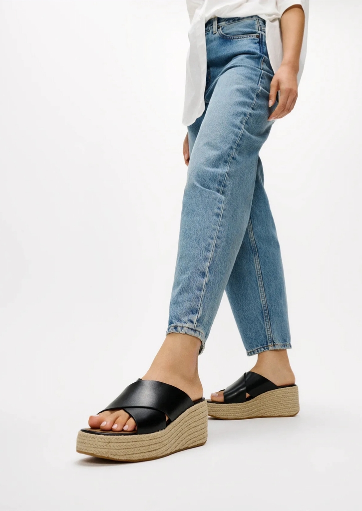 FitFlop Platfforms Espadrille Leather Wedge Cross Slides - Black - 38