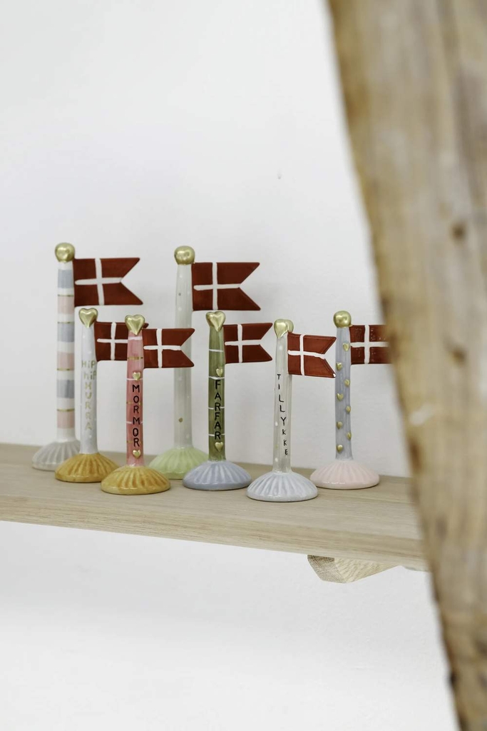 Speedtsberg Flag Hurra H 14 cm Keramik Dekoration