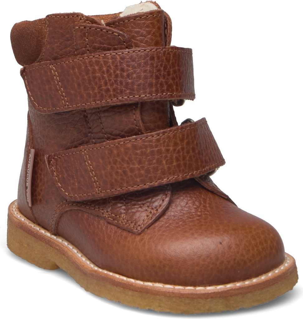 boots - flat - with velcro