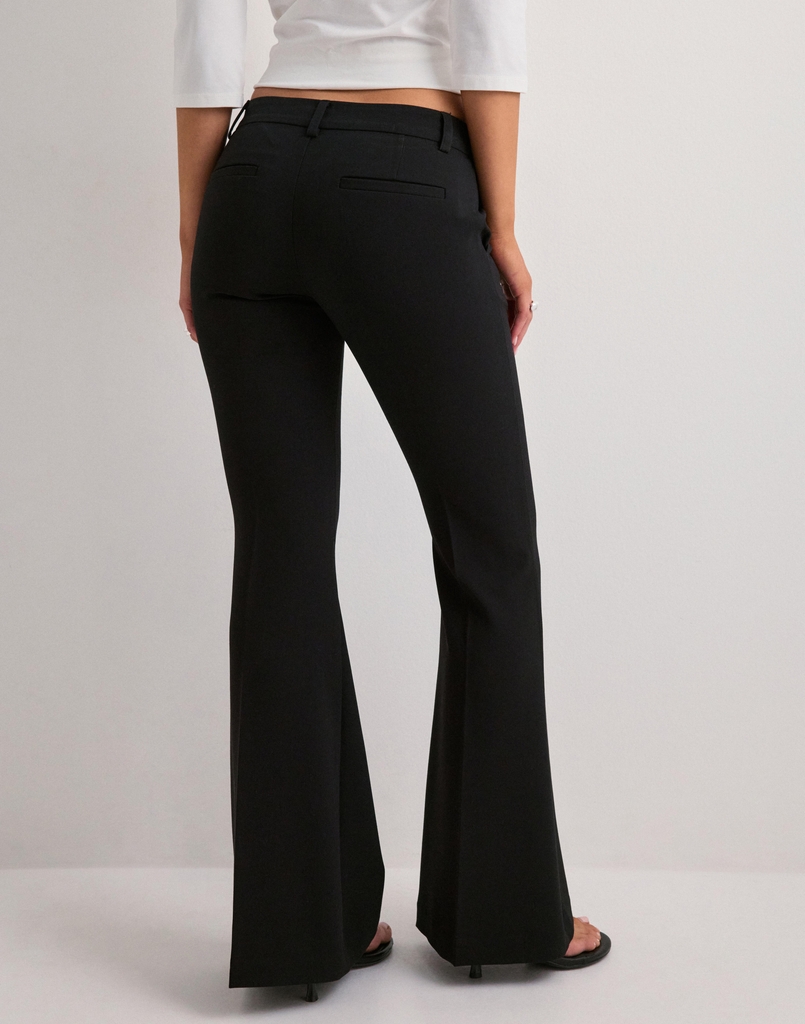 Nelly Wide Flare Suit Pants - Svart