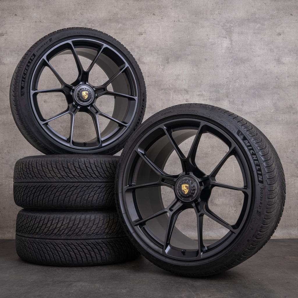 originale porsche 911 vinterdæk med fælge 20 21 tommer 992 i gt3 & rs 9gt601025b 9gt601025c sort mat