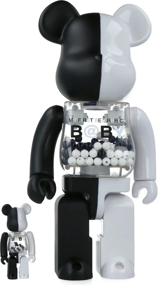 400% & 100% bearbrick – my first bearbrick baby (svart & vit)