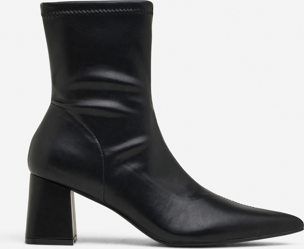 Nelly Pointy Ankel Boot - Svart