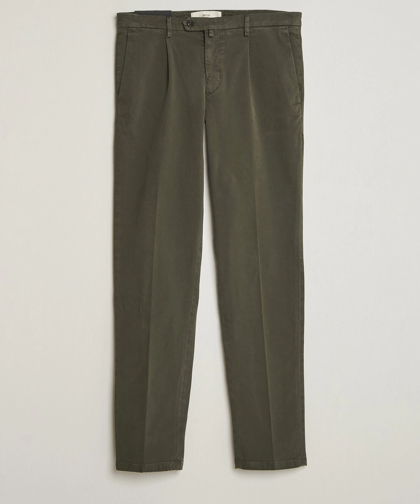 briglia 1949 easy fit pleated cotton stretch trousers military